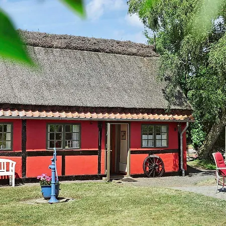 Feriehus Two-bedroom Holiday In Nexo 1